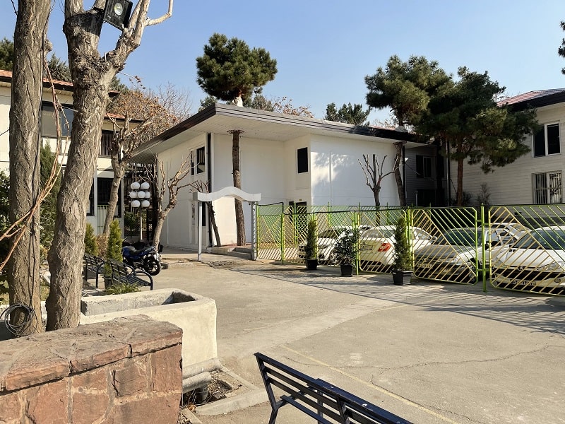 دانشگاه علمی کاربردی گردشگران بنیاد